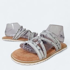 Diba True Strappy Gray Leather Sandals Women's Size 9 Snake Pattern Comfy